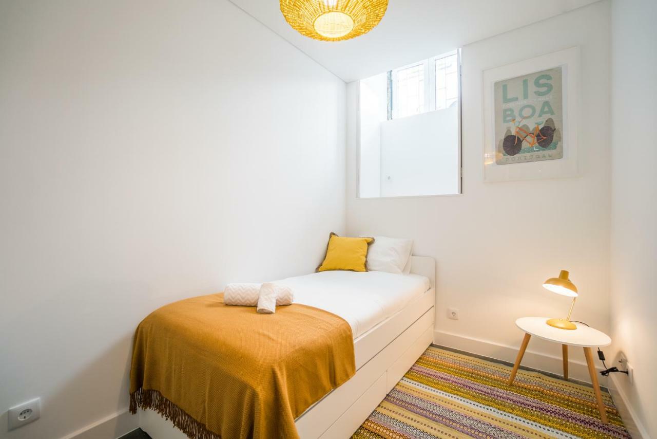 Lemon Tree Garden 3Bedroom Apartment Lisbona Esterno foto